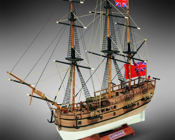 KrickHMS Endeavour Bausatz 1:143 Mini Mamoli