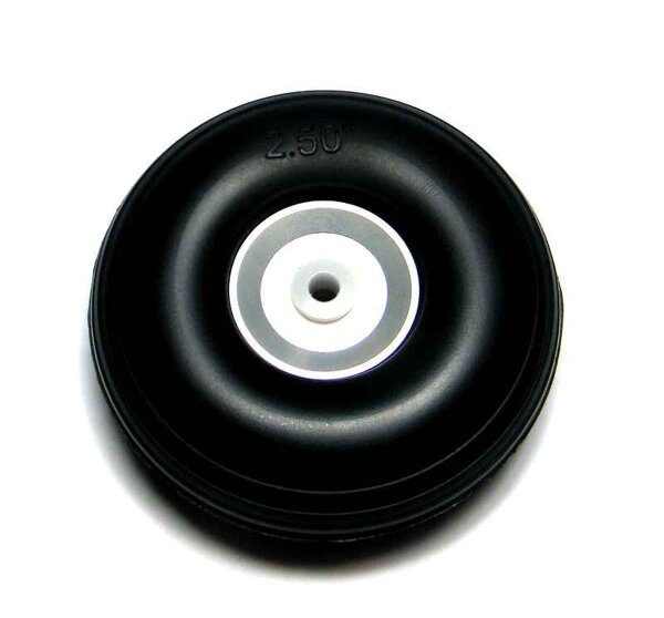 ScaleModMod Rad mit Gummi Reifen 63,5x24mm Achse 4 mm  ( SC.005.053 )